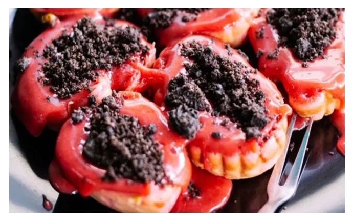 Efek Buruk di Balik Manisnya Kue Cubit Setengah Matang